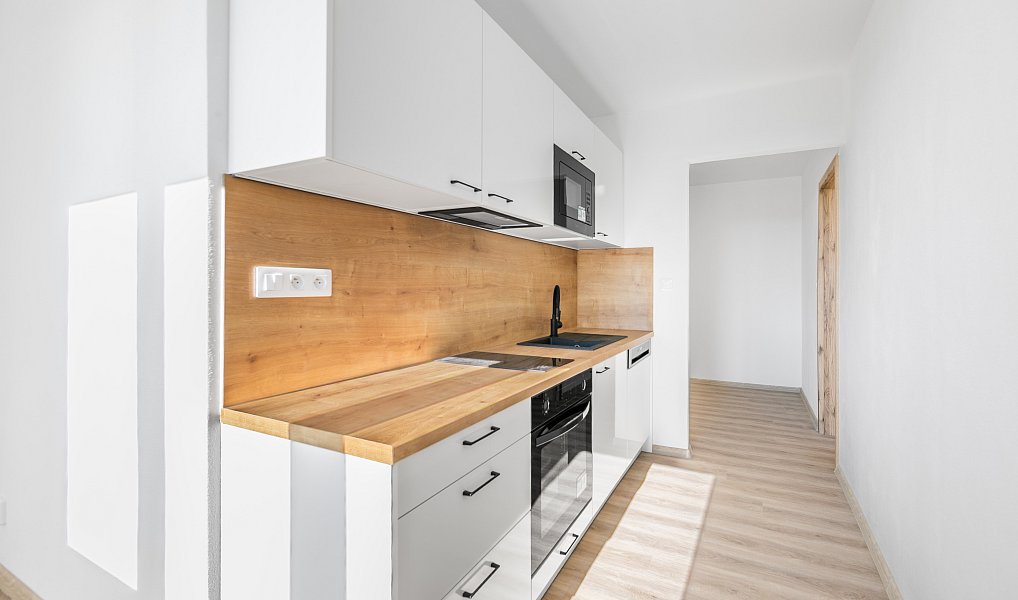 Prodej bytu 3+1 66 m², Bor – náhled fotky 5