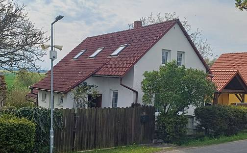 Prodej domu 165 m² s pozemkem 670 m², Žleby - Kamenné Mosty, okres Kutná Hora