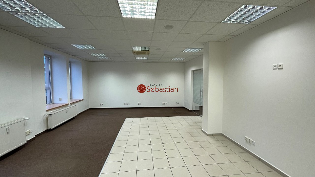 Pronájem kanceláře 184 m² — photo 4