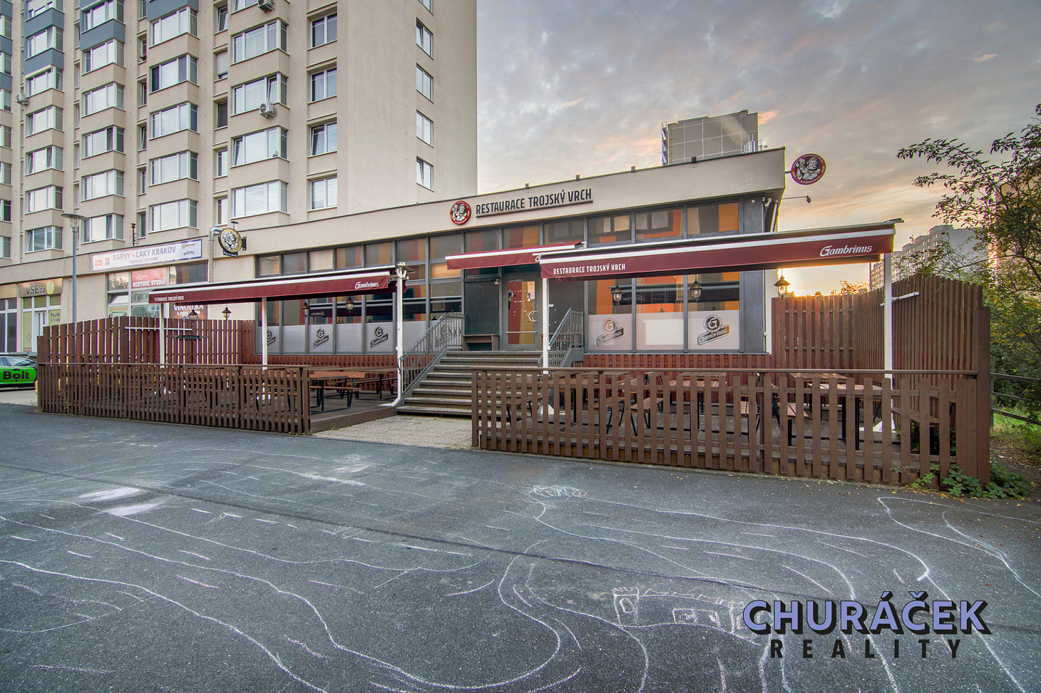 Prodej komerčního objektu (jiného typu) 378 m²
