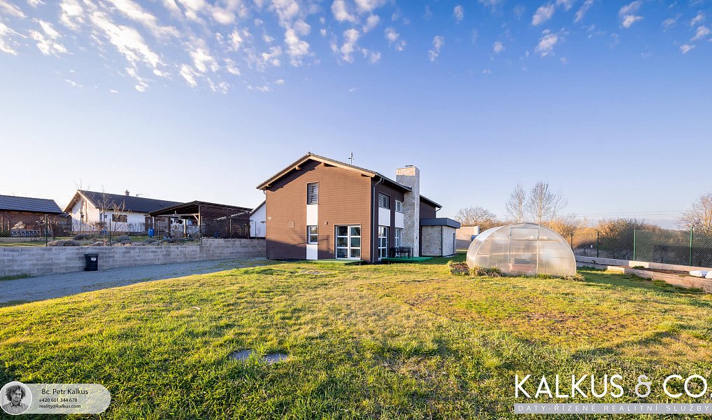 Prodej domu 214 m² s pozemkem 1 530 m², Blešno – náhled fotky 36