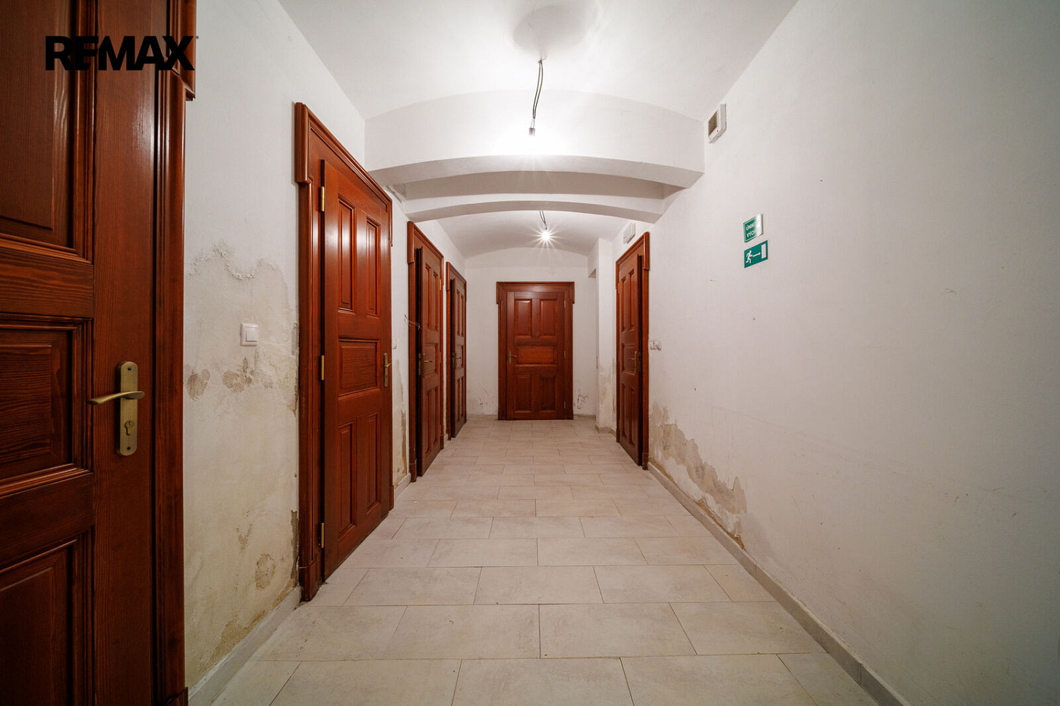 Prodej obchodních prostor 160 m² – fotografie 5