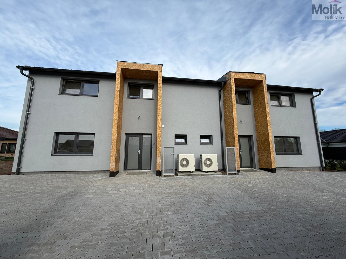 Pronájem domu 157 m² s pozemkem 352 m² – fotografie 2