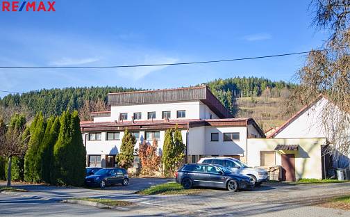 Prodej ubytovacího objektu 1 770 m², Velké Karlovice, okres Vsetín