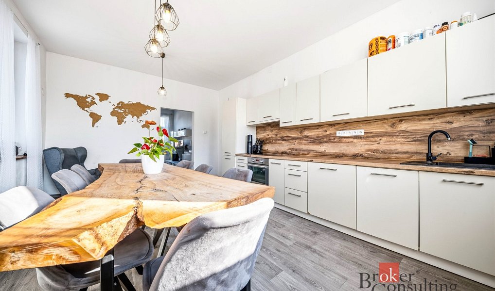 Prodej domu 302 m² s pozemkem 601 m², Dobruška – náhled fotky 4