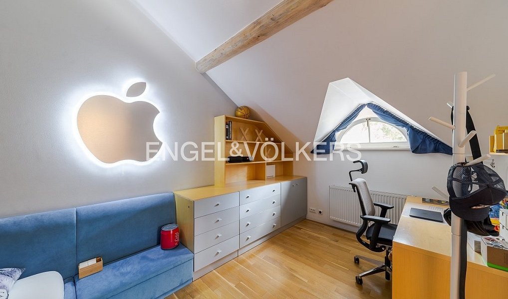 Prodej domu 581 m² s pozemkem 2 105 m², Dobřichovice – náhled fotky 8