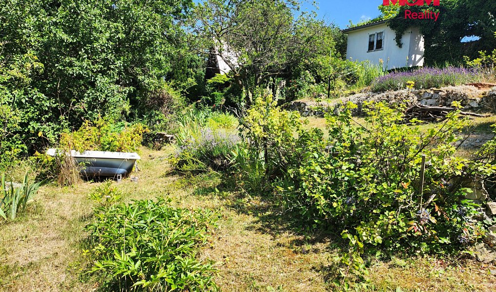 Prodej zahrady 605 m², Líšťany – náhled fotky 12
