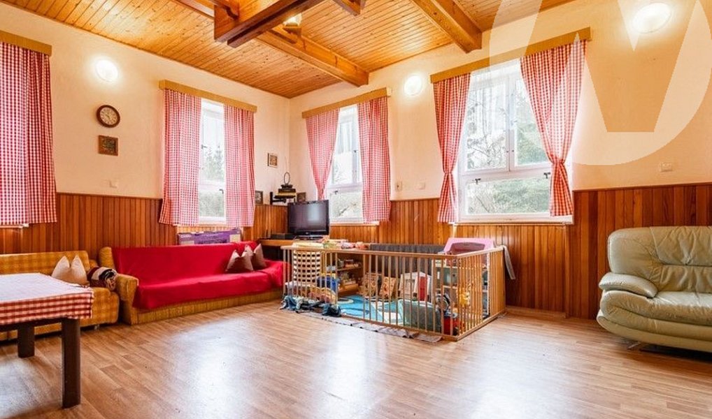 Prodej domu 260 m² s pozemkem 939 m², Ktiš – náhled fotky 9