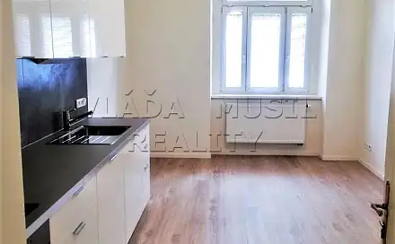Pronájem bytu 2+kk 35 m²