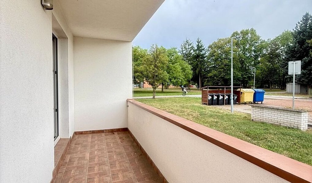 Prodej bytu 1+kk 18 m², Městec Králové – náhled fotky 8