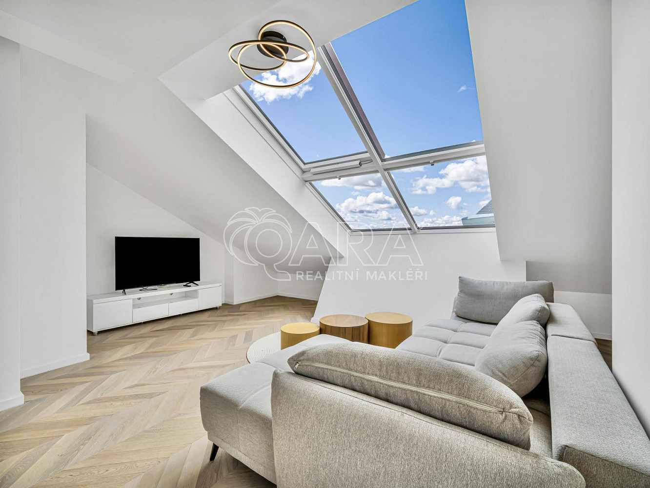 Pronájem bytu 4+kk 120 m² – fotografie 5
