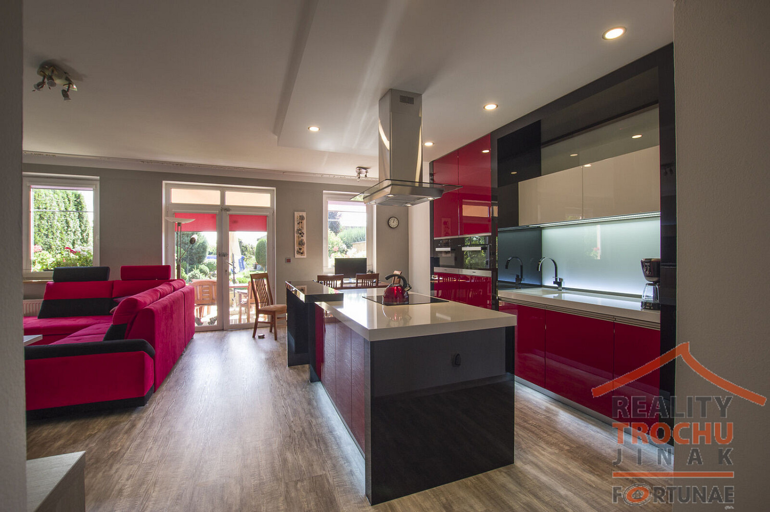 Prodej domu 156 m² s pozemkem 327 m² – fotografie 4
