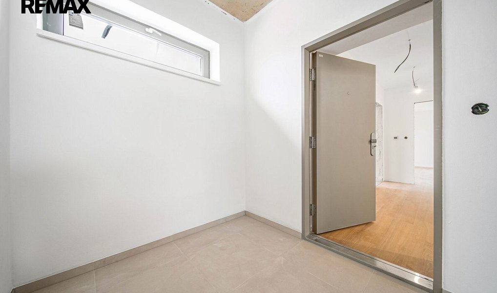 Prodej bytu 3+kk 103 m², Moravany – náhled fotky 4