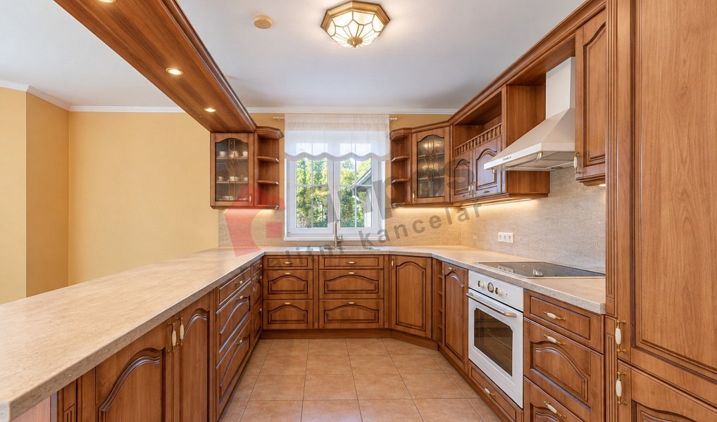 Prodej domu 144 m² s pozemkem 6 216 m², Kunín – náhled fotky 10