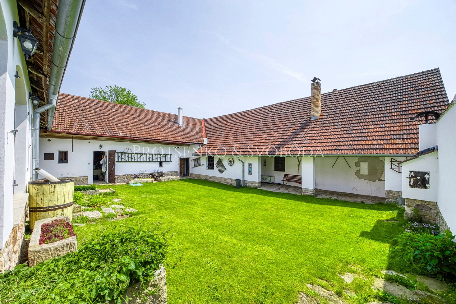 Prodej domu 275 m² s pozemkem 1 947 m² – fotografie 4