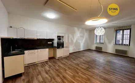 Pronájem bytu 3+kk 104 m²