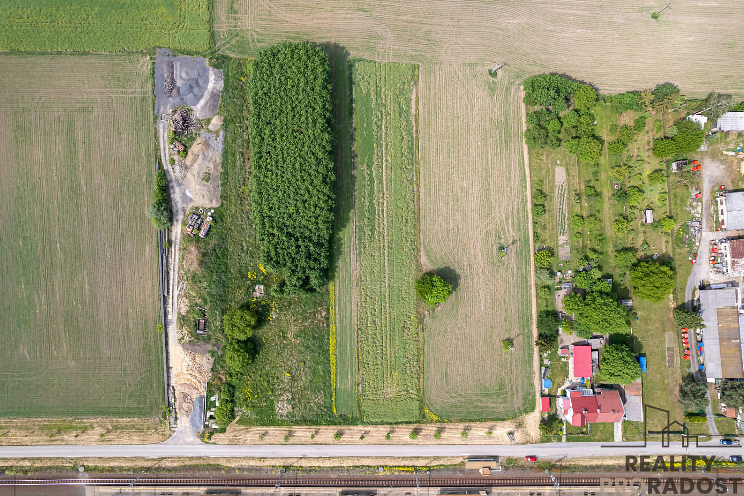 Prodej komerčního pozemku 3 166 m² – fotografie 3