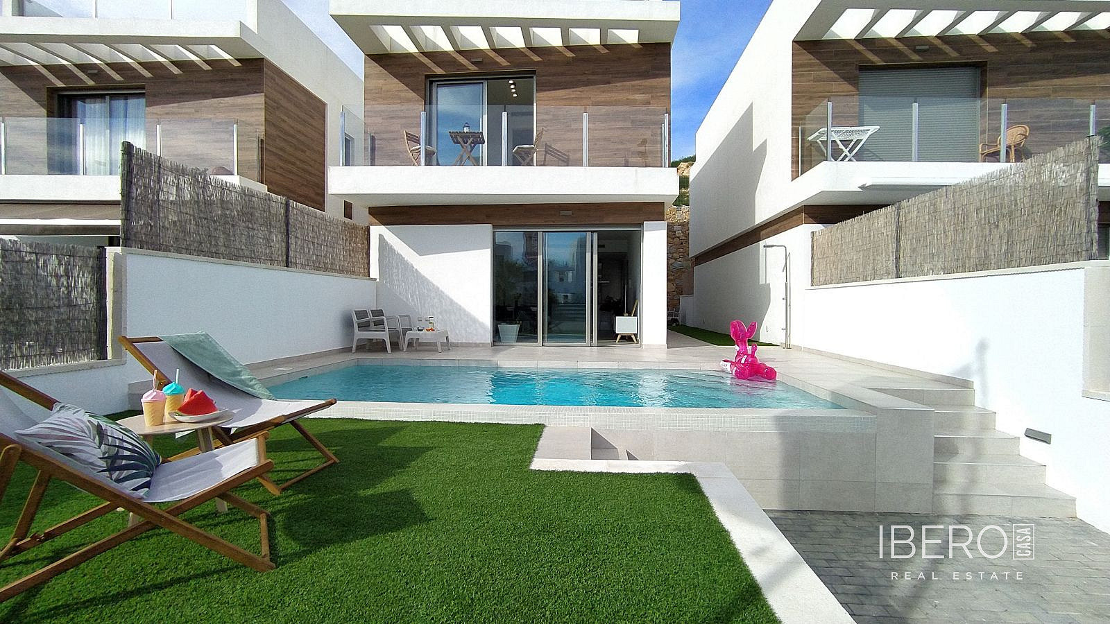 Prodej domu 185 m² s pozemkem 400 m² — photo 2