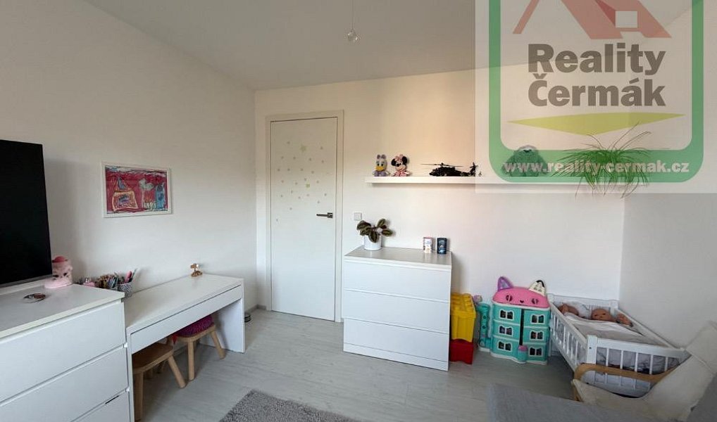 Prodej domu 300 m² s pozemkem 830 m², Holýšov – náhled fotky 6