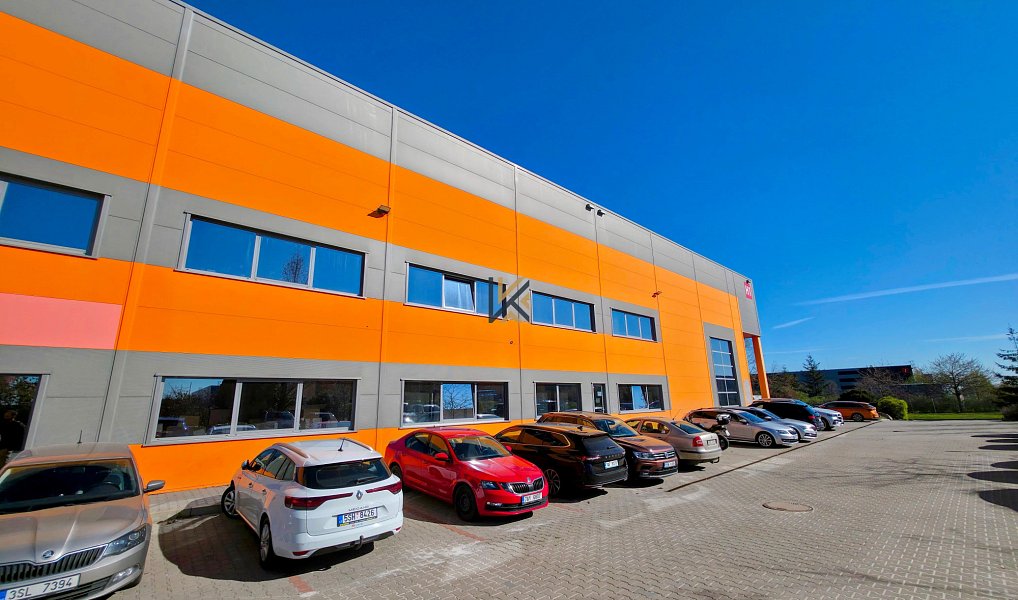 Pronájem kanceláře 358 m², Praha – náhled fotky 2