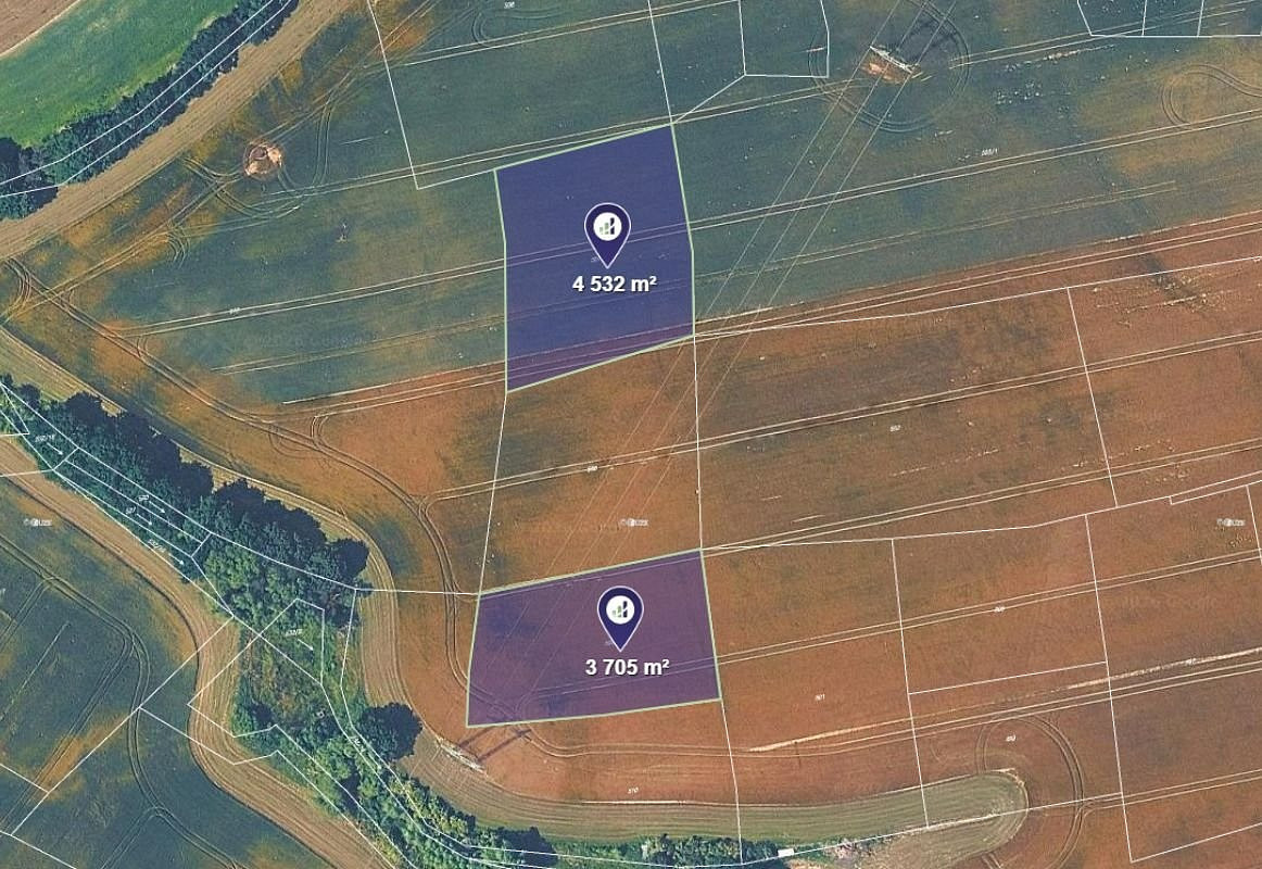 Prodej pole 8 237 m²