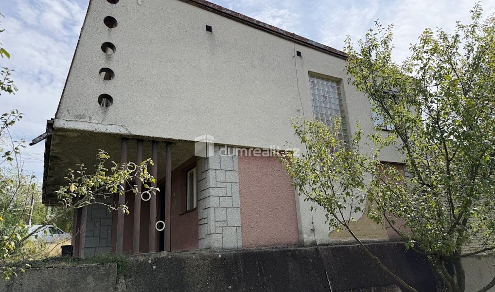 Prodej domu 180 m² s pozemkem 1 137 m², Svárov – náhled fotky 9