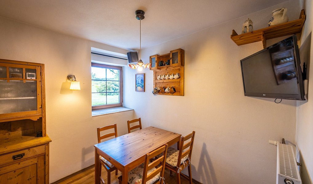 Prodej domu 101 m² s pozemkem 2 286 m², Horní Cerekev – náhled fotky 11