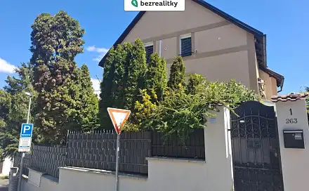 Prodej domu 270 m² s pozemkem 600 m², Pod Žvahovem, Praha 5 - Hlubočepy