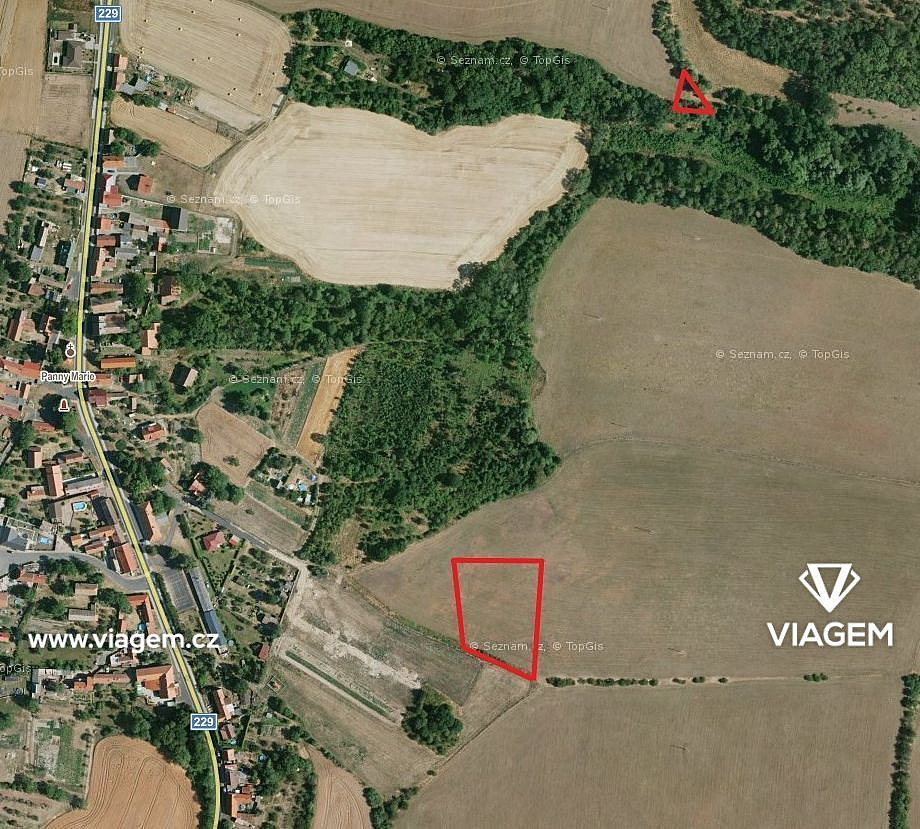 Prodej pole 1 036 m²