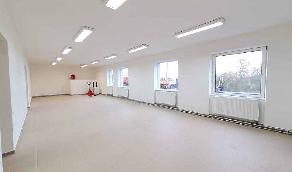 Pronájem obchodních prostor 237 m², Tovačov – náhled fotky 3