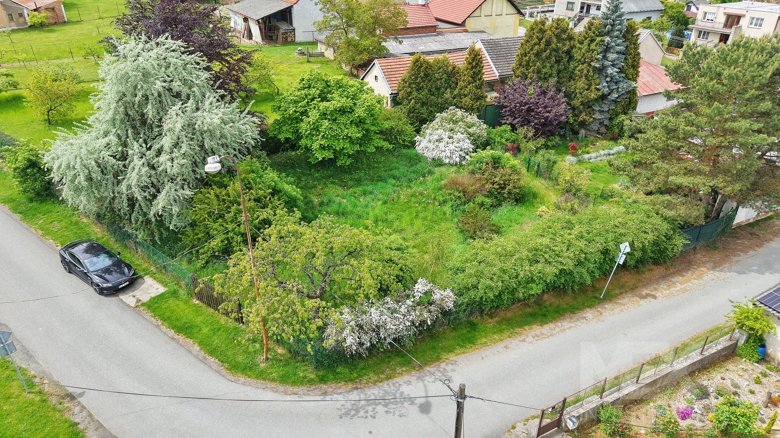 Prodej stavebního pozemku 610 m² – fotografie 2