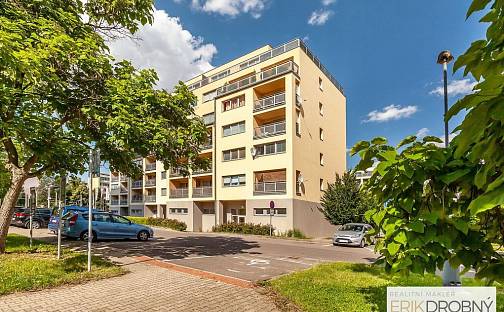 Prodej bytu 3+kk 89 m², Bělehradská, Pardubice - Polabiny