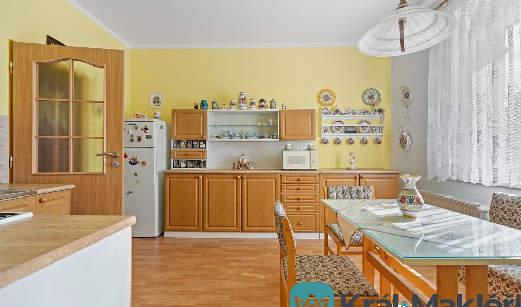 Prodej domu 183 m² s pozemkem 521 m², Krupka – náhled fotky 3