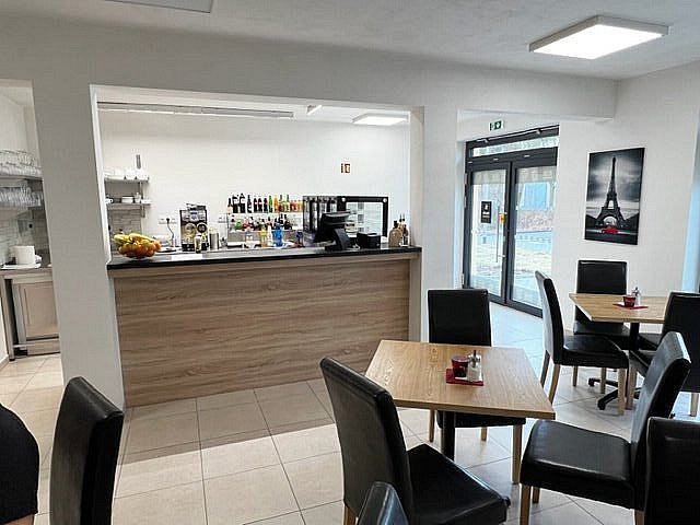 Pronájem obchodních prostor 133 m² — photo 2