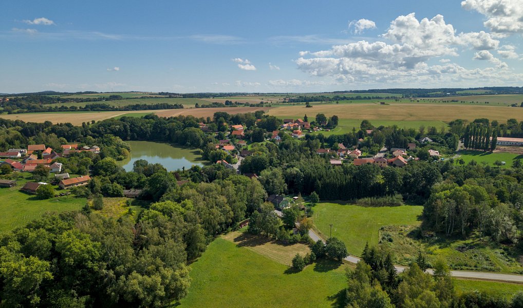 Prodej stavebního pozemku 1 249 m², Vavřinec – náhled fotky 13