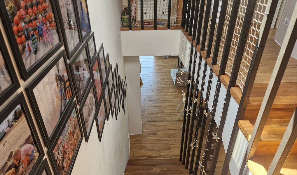 Prodej domu 189 m² s pozemkem 1 127 m², Radostná pod Kozákovem – náhled fotky 15