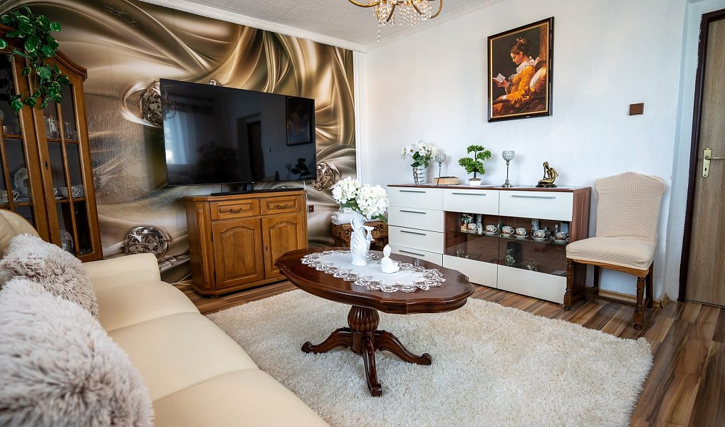 Prodej domu 180 m² s pozemkem 809 m², Hrochův Týnec – náhled fotky 9