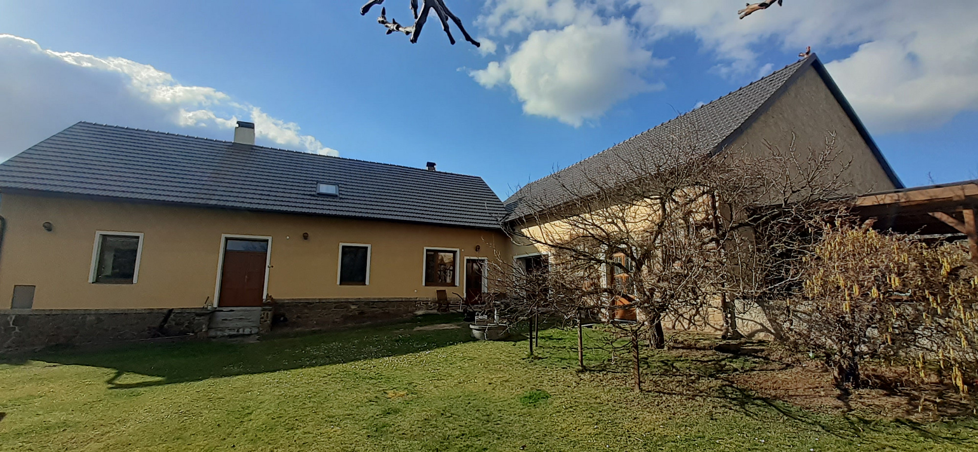 Prodej domu 342 m² s pozemkem 3 612 m²