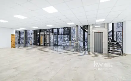 Pronájem obchodních prostor 1 073 m², Berlínská, Tábor