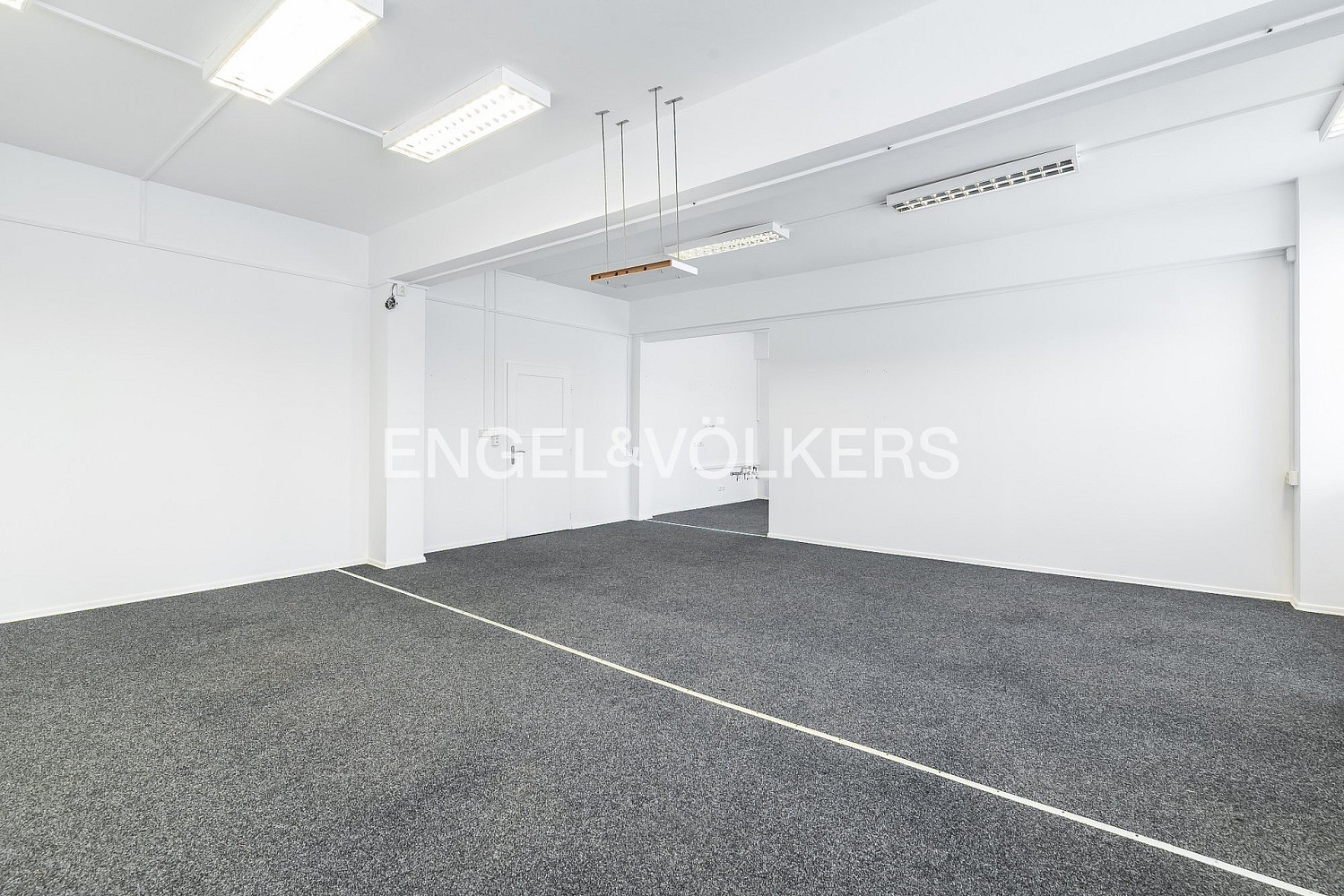 Pronájem kanceláře 78 m² – fotografie 4