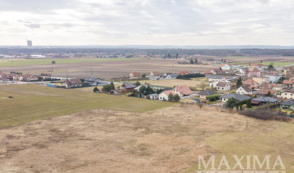 Prodej stavebního pozemku 896 m², Kly – náhled fotky 3