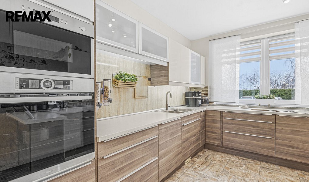 Prodej domu 213 m² s pozemkem 290 m², Pletený Újezd – náhled fotky 8