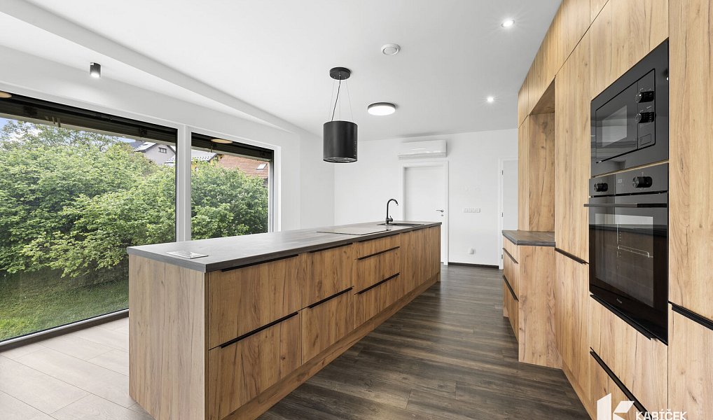 Pronájem domu 171 m² s pozemkem 300 m², Kopřivnice – náhled fotky 3