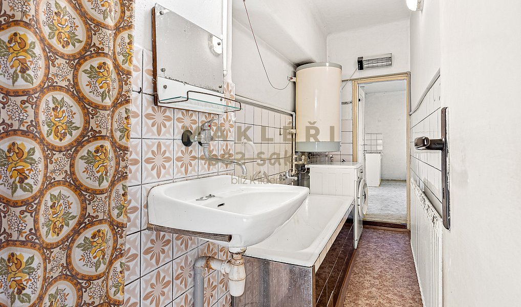 Prodej domu 400 m² s pozemkem 1 899 m², Cítov – náhled fotky 17