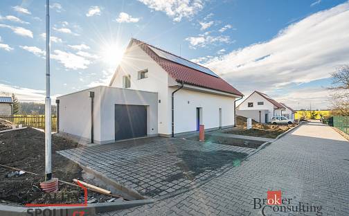 Prodej domu 165 m² s pozemkem 665 m², Lovčice, okres Hradec Králové