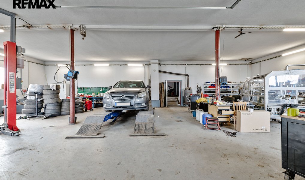 Prodej výrobních prostor 2 100 m², Buřenice – náhled fotky 20