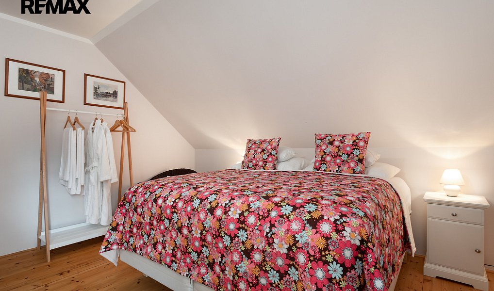 Prodej domu 470 m² s pozemkem 3 949 m², Závada – náhled fotky 23