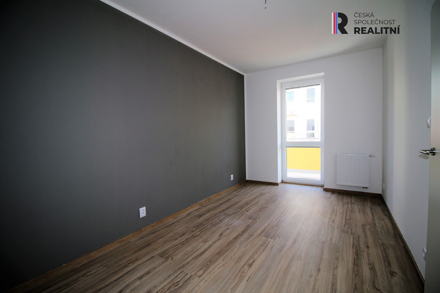 Pronájem bytu 2+kk 48 m² – fotografie 4