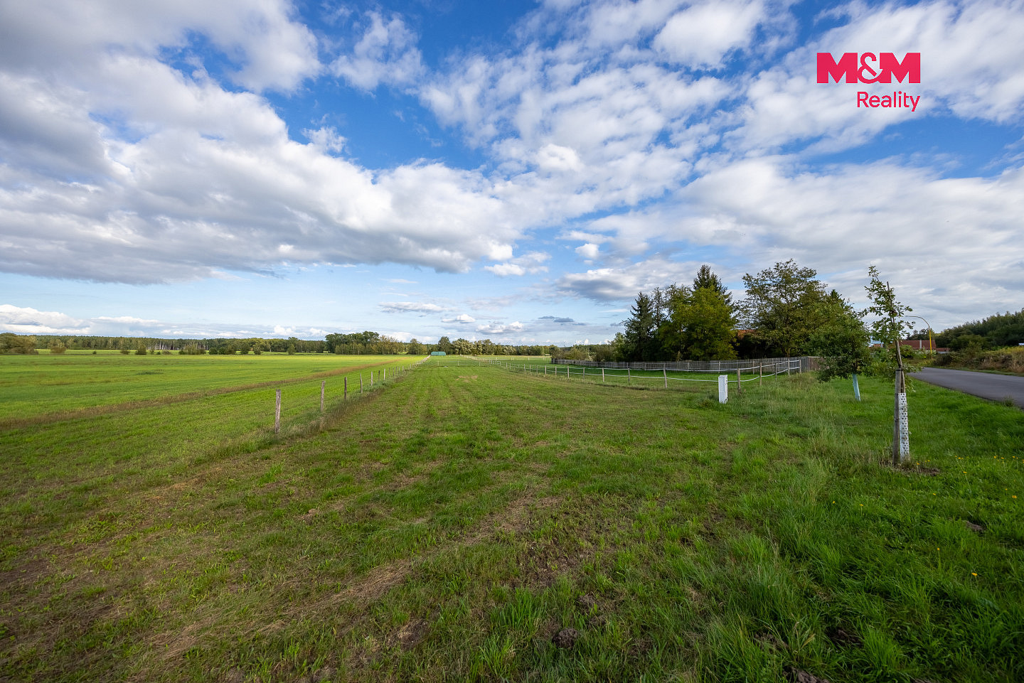 Prodej stavebního pozemku 1 700 m² – fotografie 5