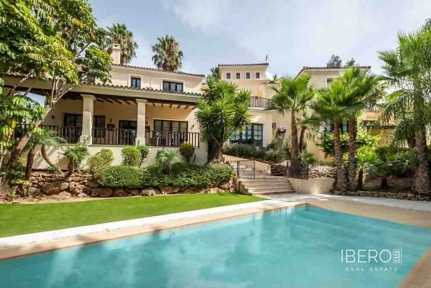 Prodej domu 476 m² s pozemkem 536 m²